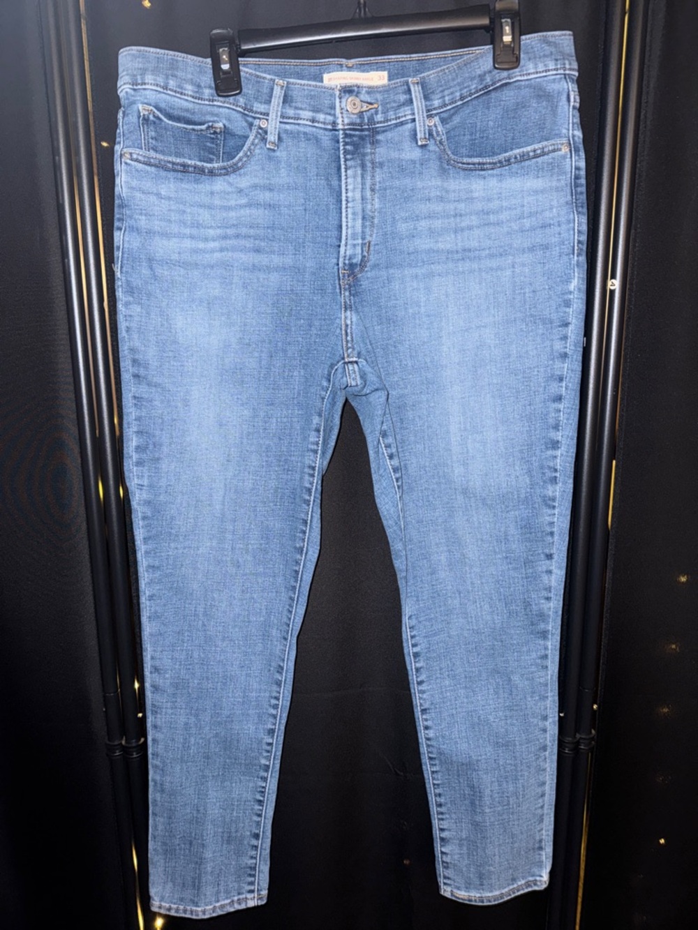 Levi’s 311 Shaping Skinny Ankle